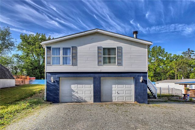 107 Indigo Rd, Mt Pleasant Twp, PA 15666