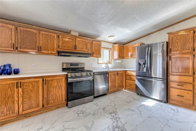 107 Indigo Rd, Mt Pleasant Twp, PA 15666