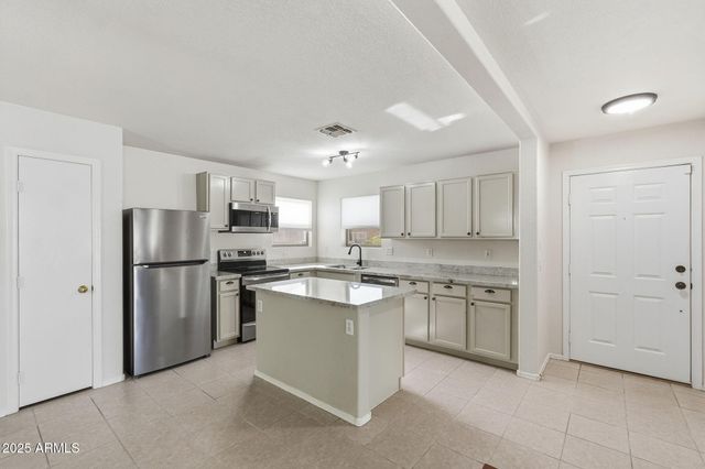 2354 E Palm Beach Drive, Chandler, AZ 85249