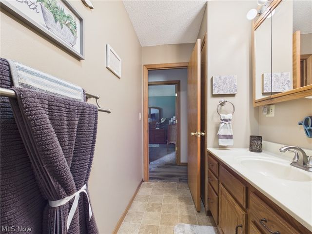 911 19th Street, Vienna, WV 26105