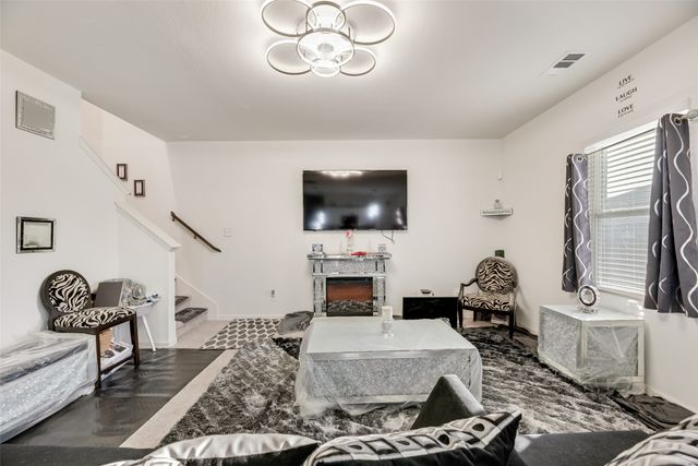 2625 Comal Creek Drive, Glenn Heights, TX 75154