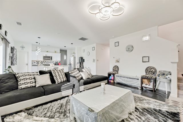 2625 Comal Creek Drive, Glenn Heights, TX 75154