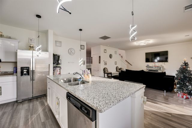 2625 Comal Creek Drive, Glenn Heights, TX 75154