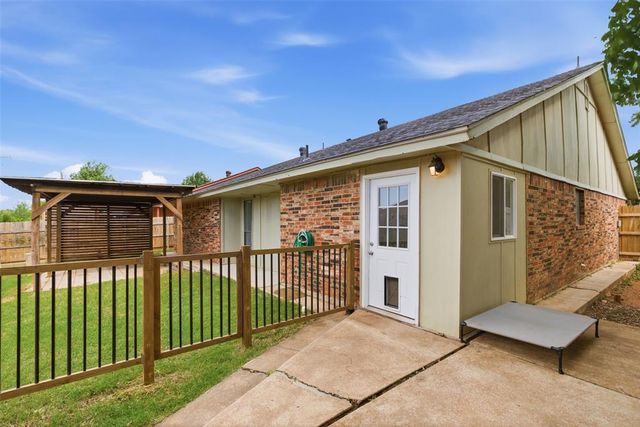 11632 SW 7th Street, Yukon, OK 73099