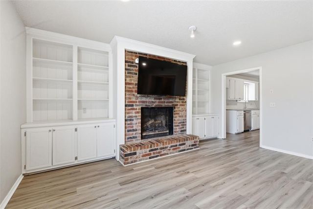 11632 SW 7th Street, Yukon, OK 73099