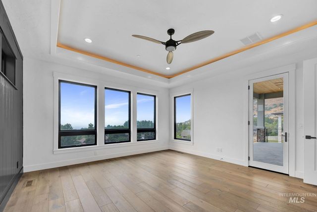 1521 S Trent Point Way, Boise, ID 83712