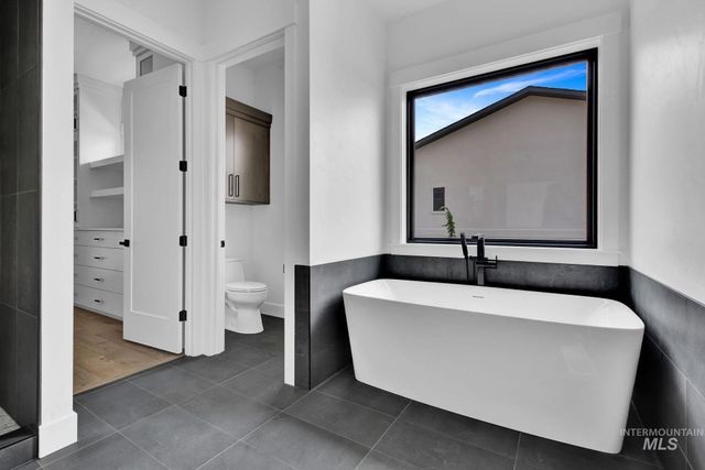 1521 S Trent Point Way, Boise, ID 83712