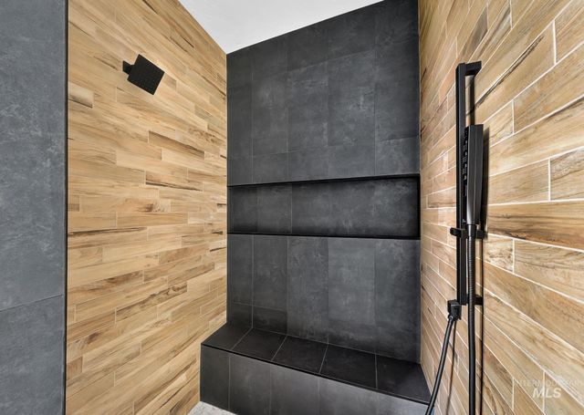 1521 S Trent Point Way, Boise, ID 83712