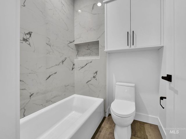 1521 S Trent Point Way, Boise, ID 83712