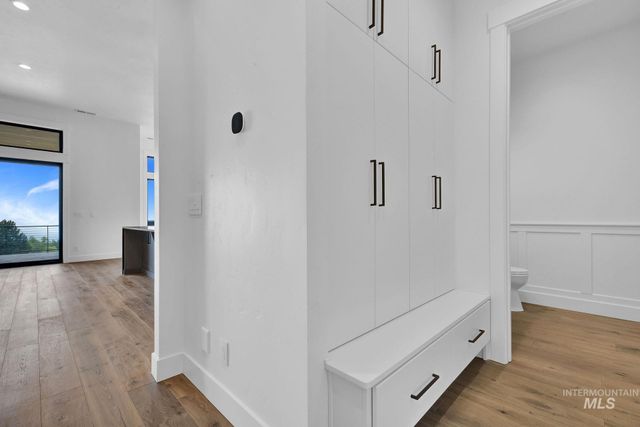 1521 S Trent Point Way, Boise, ID 83712