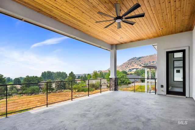 1521 S Trent Point Way, Boise, ID 83712