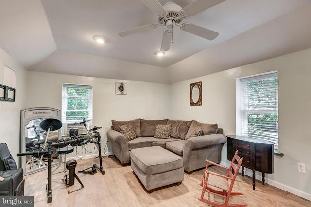 2617 OLD FORT SCHOOLHOUSE RD, Hampstead, MD 21074