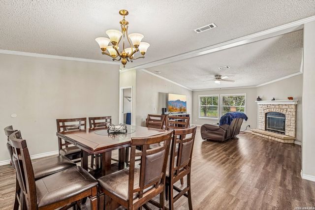 177 Longhorn Rd, Stockdale, TX 78160