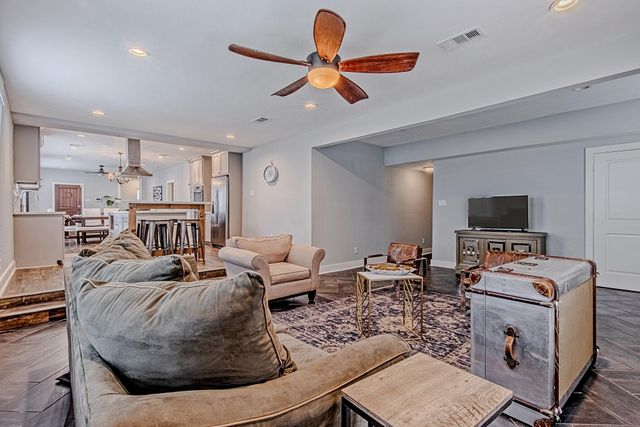 2422 Truxillo Street, Houston, TX 77004