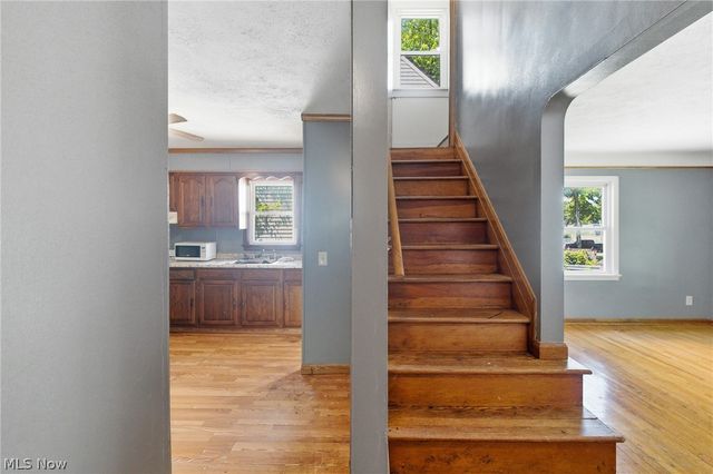 13120 Crennell Avenue, Cleveland, OH 44105