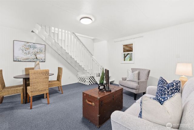 2804 269th Avenue NE, Redmond, WA 98053