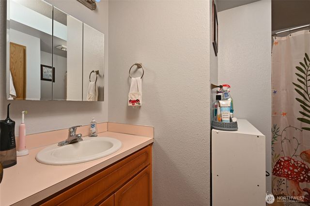 13110 108th Ave Court E, Puyallup, WA 98374