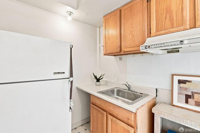 1943 35th Avenue, San Francisco, CA 94116