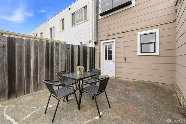 1943 35th Avenue, San Francisco, CA 94116