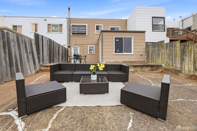 1943 35th Avenue, San Francisco, CA 94116