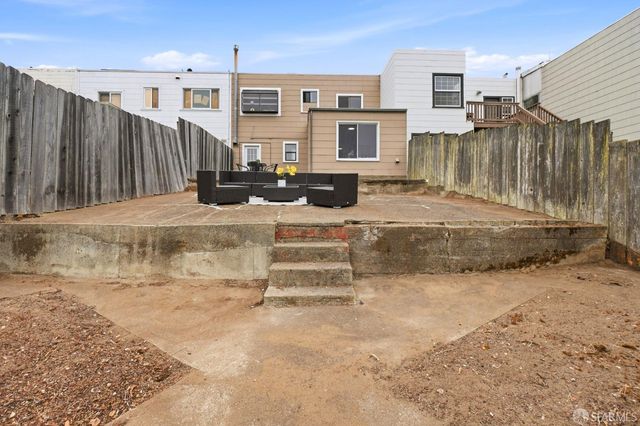 1943 35th Avenue, San Francisco, CA 94116