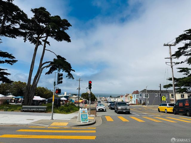 1943 35th Avenue, San Francisco, CA 94116