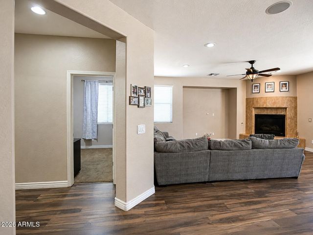 11401 E Sheridan Circle, Mesa, AZ 85212