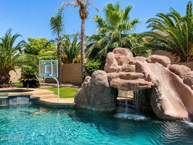 11401 E Sheridan Circle, Mesa, AZ 85212