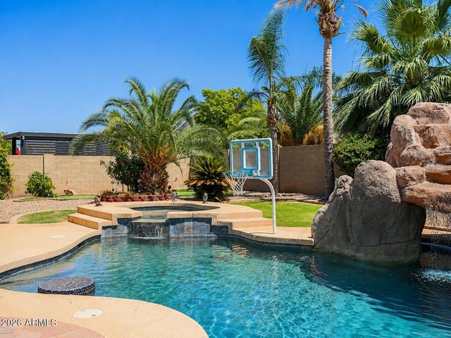 11401 E Sheridan Circle, Mesa, AZ 85212