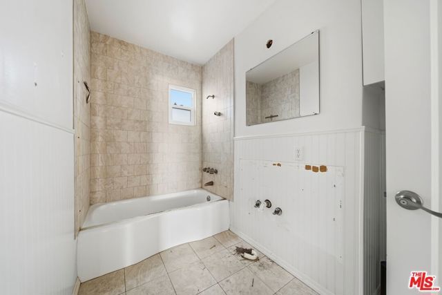 14707 Addison Street, Sherman Oaks, CA 91403