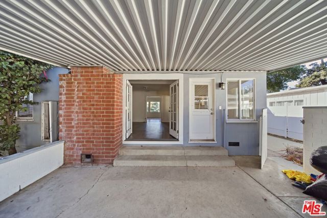 14707 Addison Street, Sherman Oaks, CA 91403