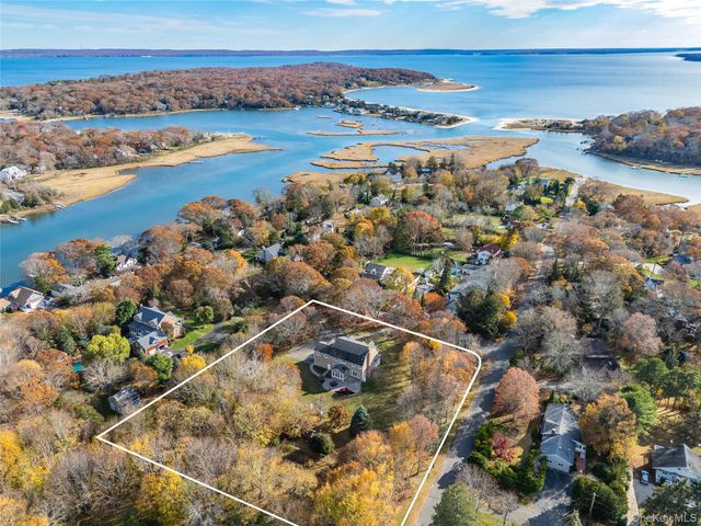 145 Baldwin Place, Cutchogue, NY 11935