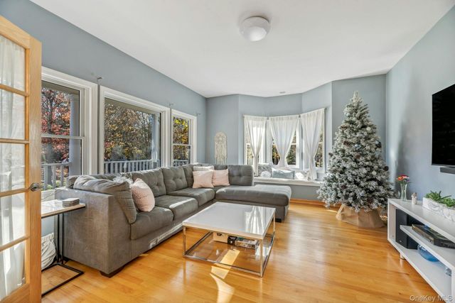 145 Baldwin Place, Cutchogue, NY 11935