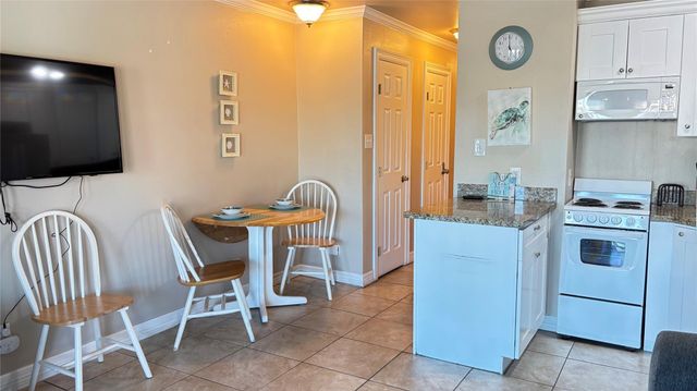 6102 Seawall Boulevard 145, Galveston, TX 77551