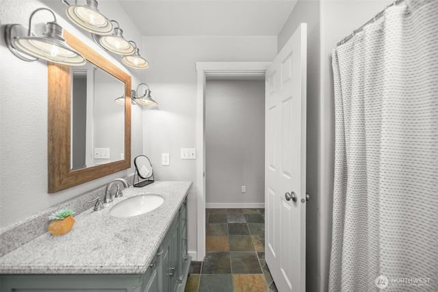 712 Vista View Place, East Wenatchee, WA 98802