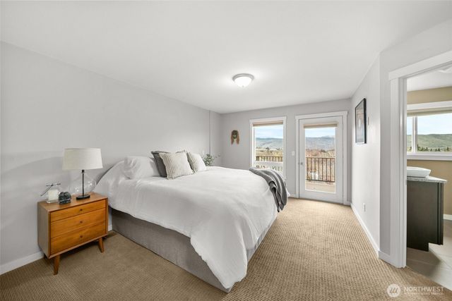 712 Vista View Place, East Wenatchee, WA 98802