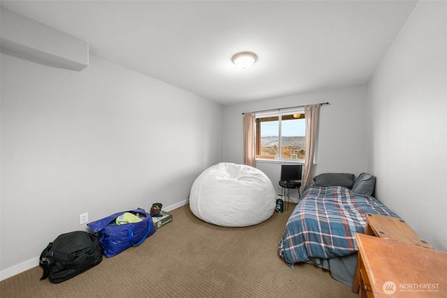 712 Vista View Place, East Wenatchee, WA 98802