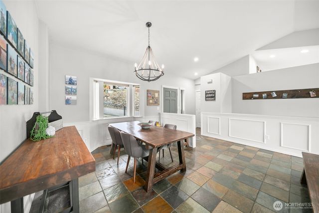 712 Vista View Place, East Wenatchee, WA 98802