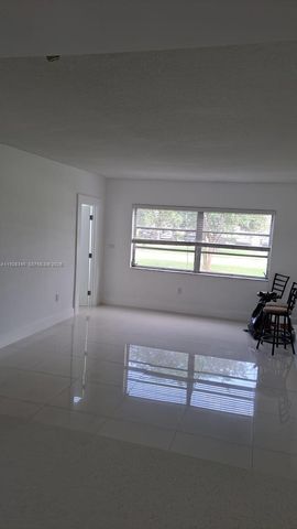2810 NE 201st Ter G107, Aventura, FL 33180