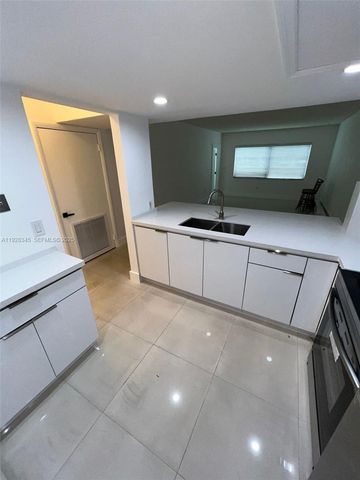 2810 NE 201st Ter G107, Aventura, FL 33180