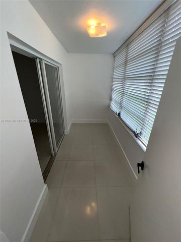 2810 NE 201st Ter G107, Aventura, FL 33180