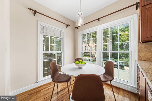 1588 N COLONIAL TER, Arlington, VA 22209