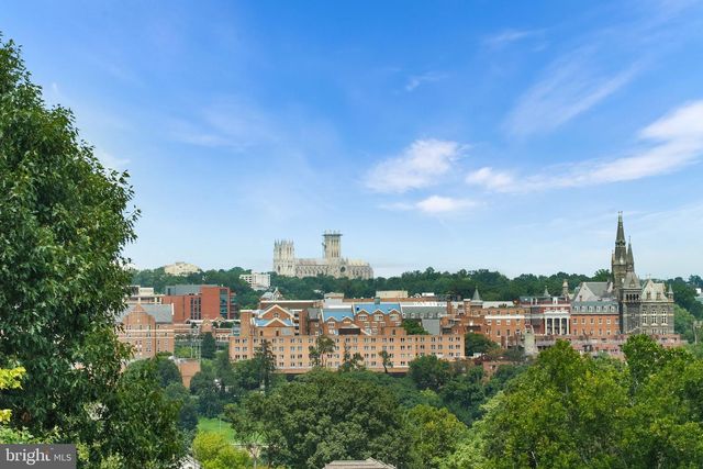 1588 N COLONIAL TER, Arlington, VA 22209