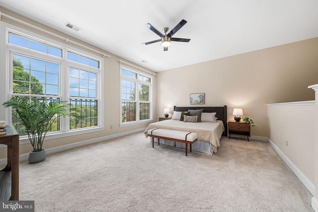 1588 N COLONIAL TER, Arlington, VA 22209