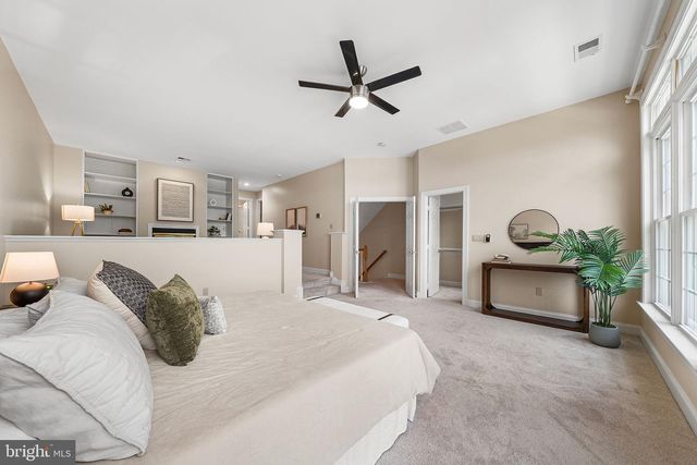 1588 N COLONIAL TER, Arlington, VA 22209