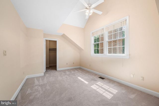 1588 N COLONIAL TER, Arlington, VA 22209