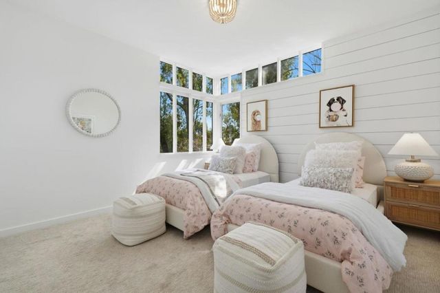 527 Lake Boulevard, Redwood City, CA 94062