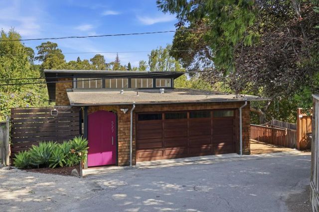 527 Lake Boulevard, Redwood City, CA 94062