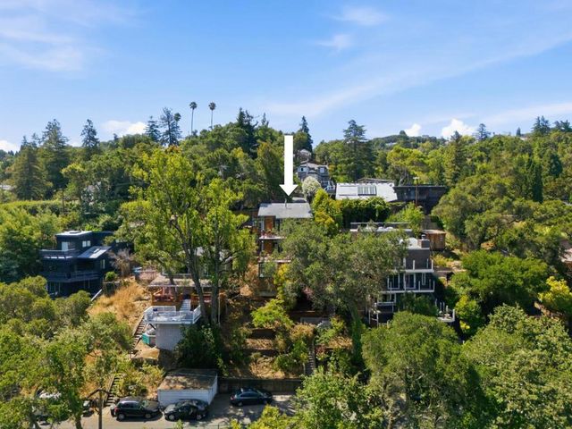 527 Lake Boulevard, Redwood City, CA 94062