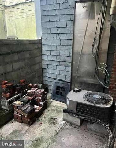 1110 S 7TH ST, Philadelphia, PA 19147